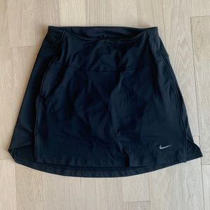 NIKE Dri-Fit  Standard Fit Black Golf Skort size S